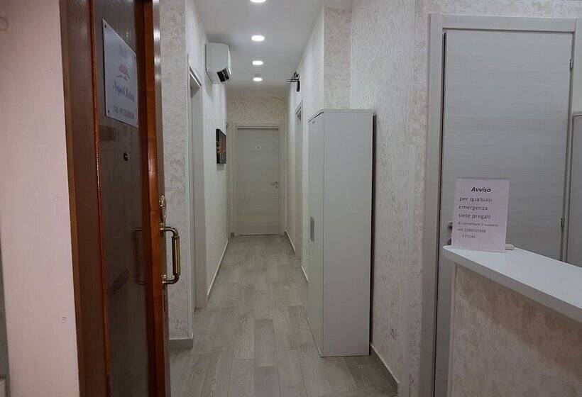 تختخواب و صبحانه Napoli Relais