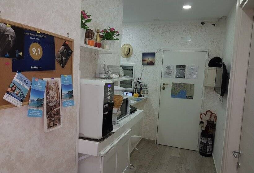 تختخواب و صبحانه Napoli Relais