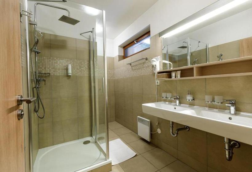 Horský Hotel Celadenka