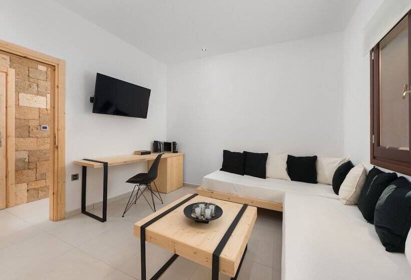 בית מלון כפרי Old Town Senses Boutique