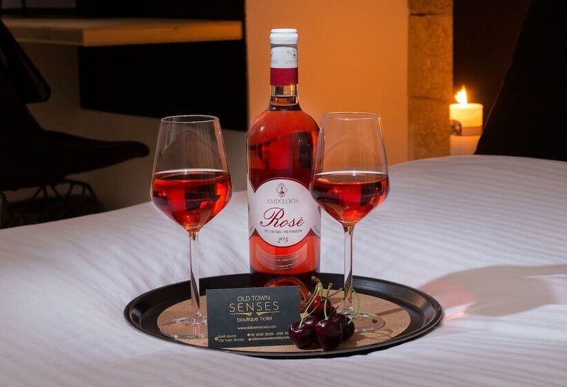 בית מלון כפרי Old Town Senses Boutique