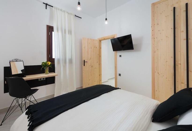 בית מלון כפרי Old Town Senses Boutique