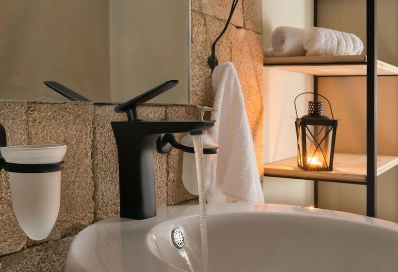 בית מלון כפרי Old Town Senses Boutique