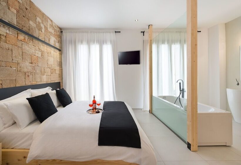 בית מלון כפרי Old Town Senses Boutique