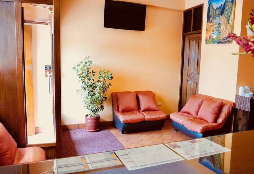 فندق Tambo Del Valle