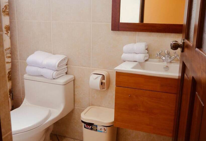 فندق Tambo Del Valle