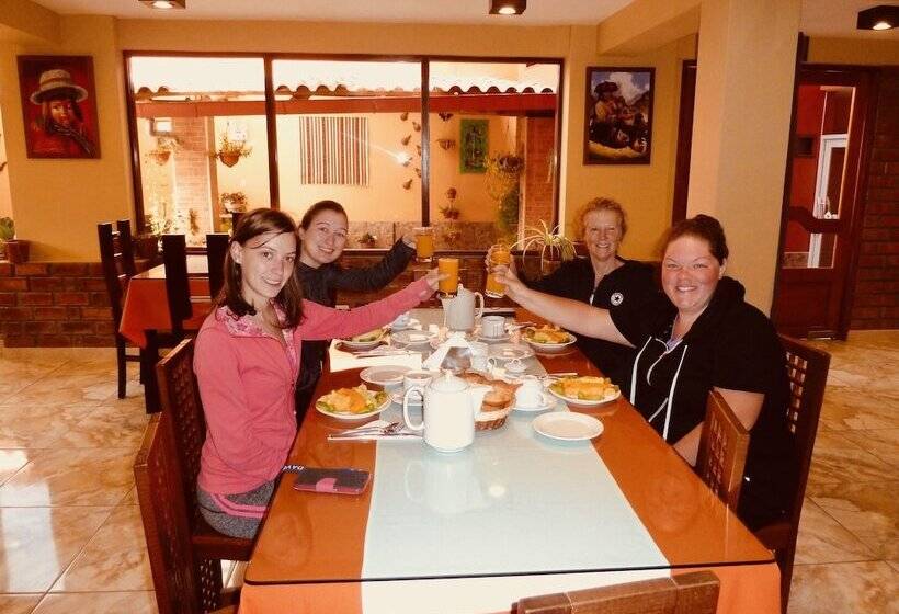 فندق Tambo Del Valle