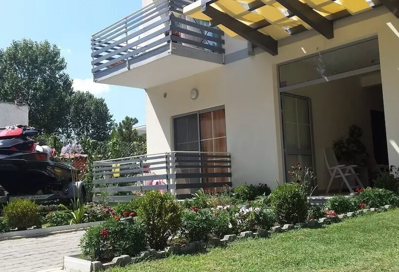 Hotel Vila Tufi