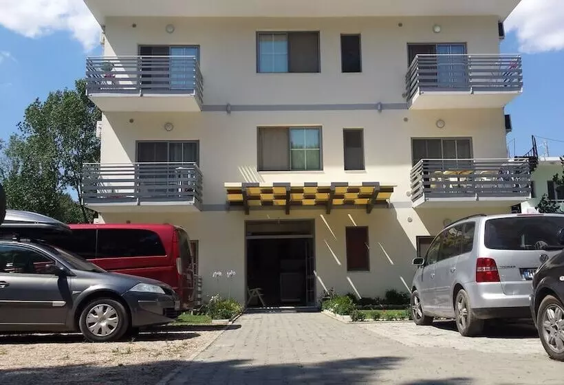 Hotel Vila Tufi