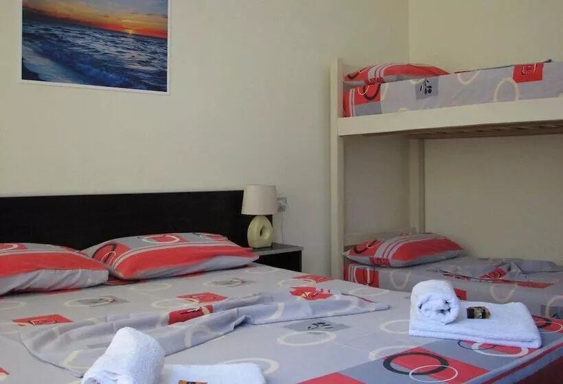 Hotel Vila Tufi