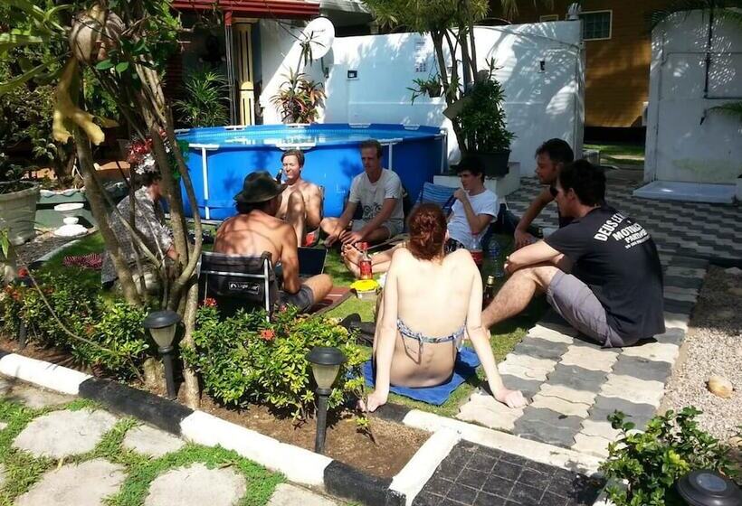 ユースホステル Lavinia Villa