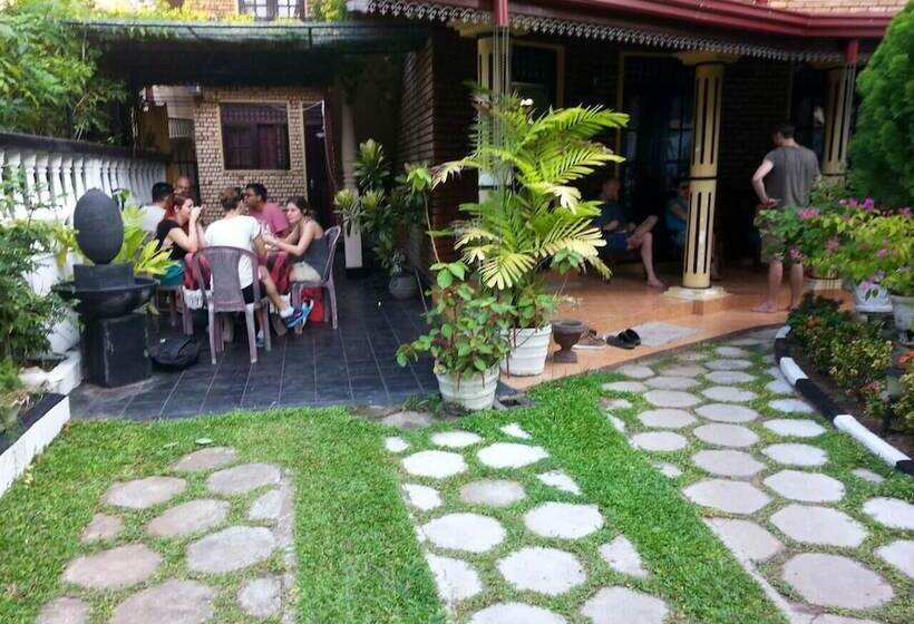 ユースホステル Lavinia Villa