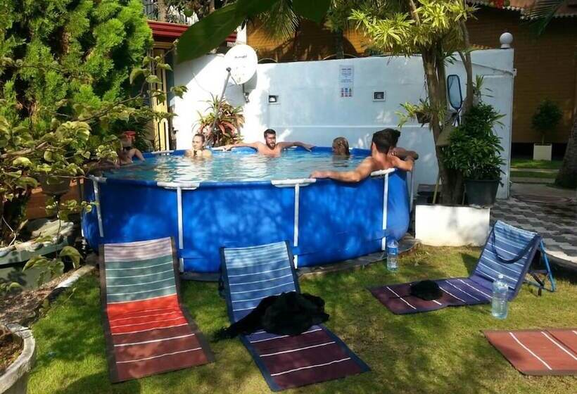 ユースホステル Lavinia Villa