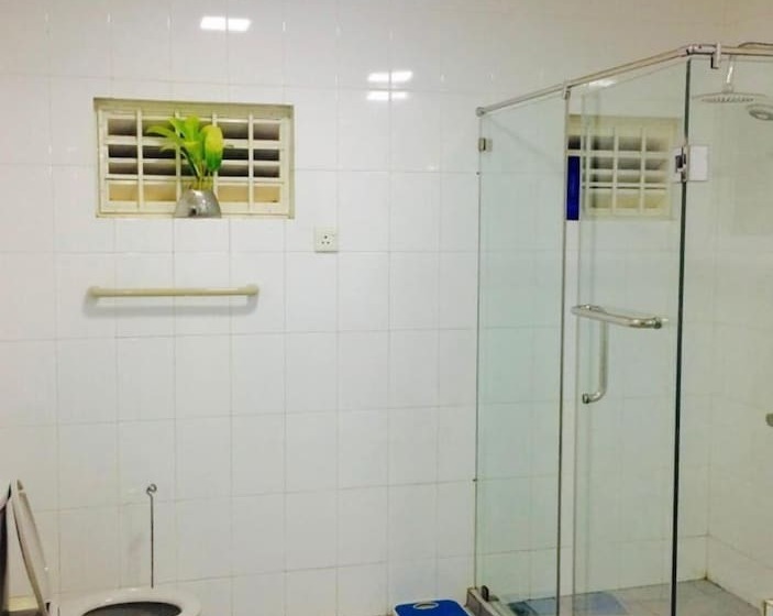 ユースホステル Lavinia Villa