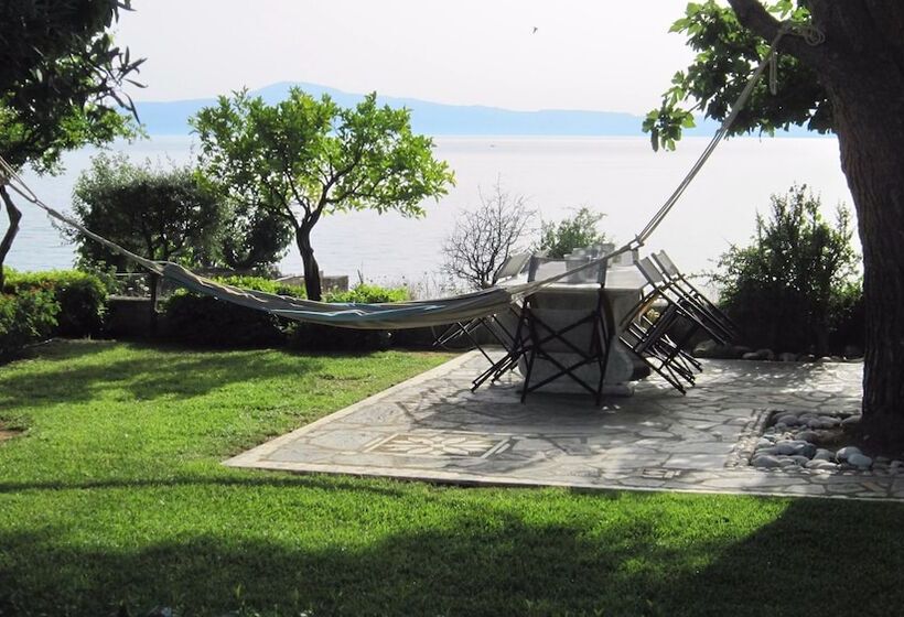 Messinian Blue Seaside Villa