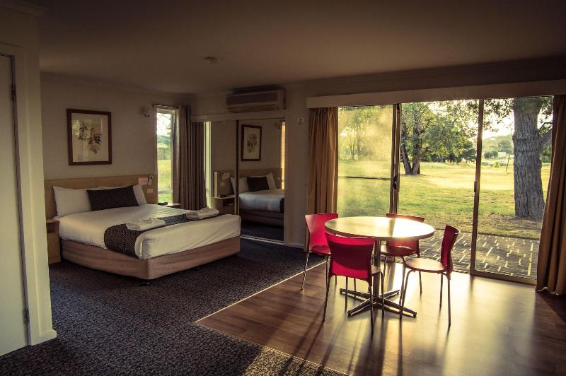 فندق على الطريق Yowani Country Club