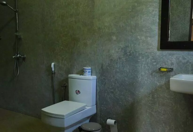 ペンション Hideaway Lodge