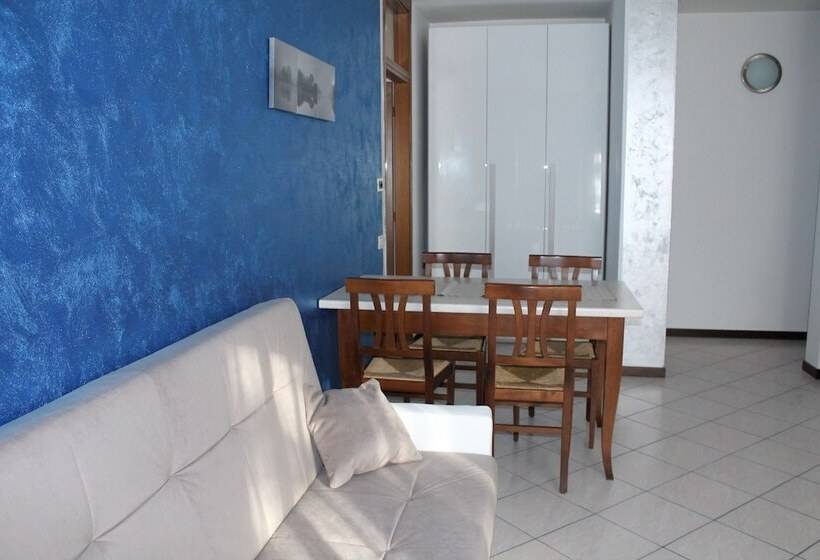 Residence Royal House