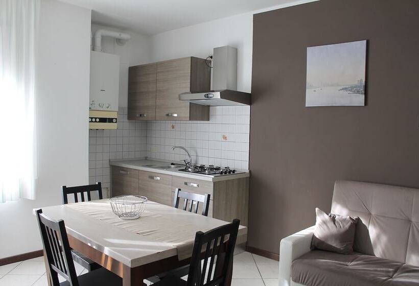 Residence Royal House