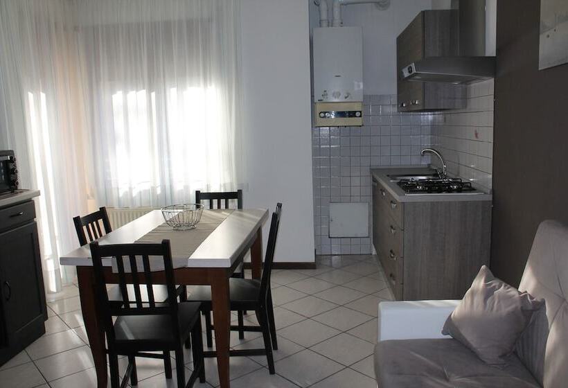 Residence Royal House