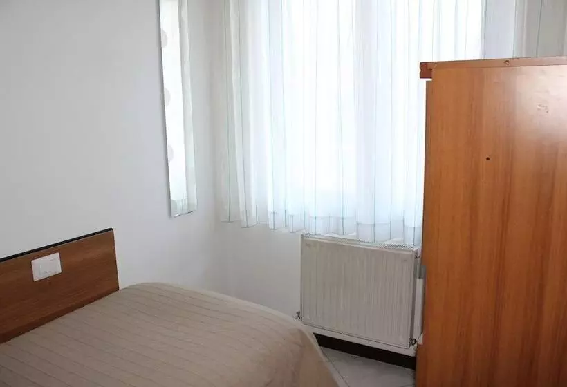 Residence Royal House