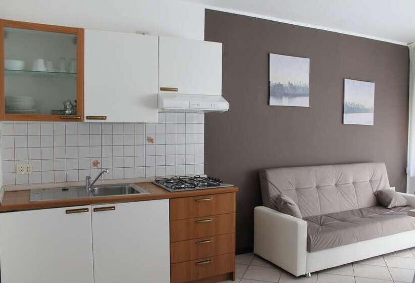 Residence Royal House