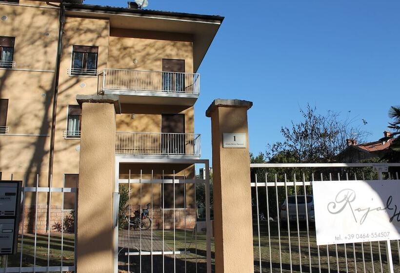 Residence Royal House