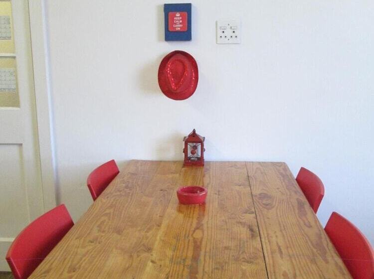 הוסטל Lighthouse Farm Backpackers Lodge