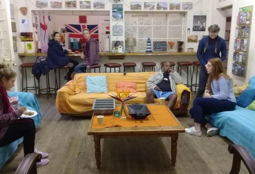 הוסטל Lighthouse Farm Backpackers Lodge