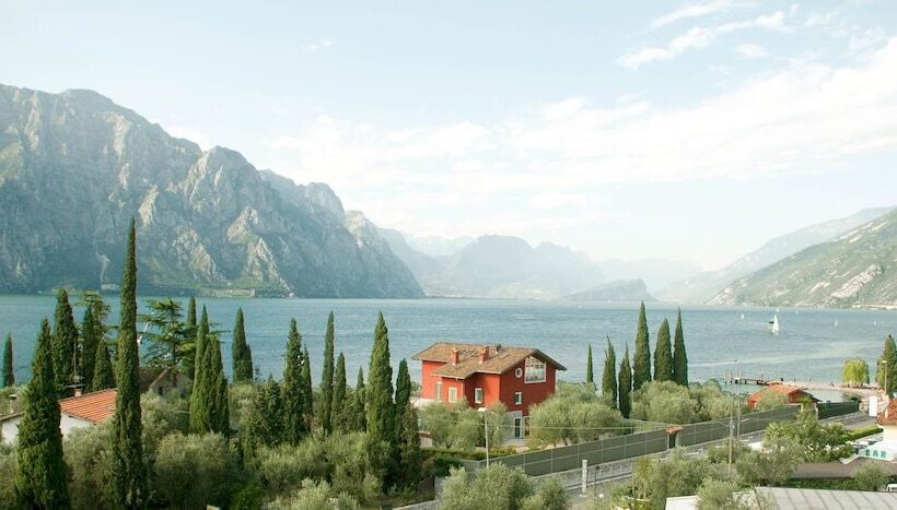 ホテル Campagnola