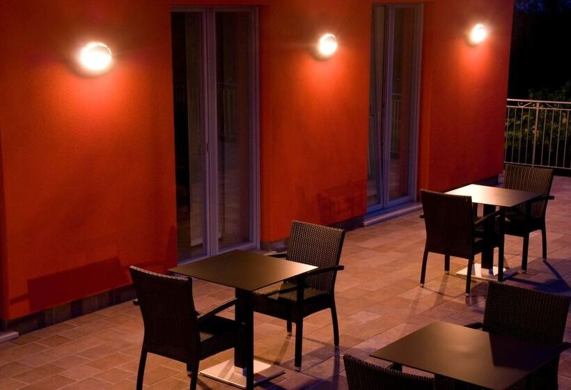 ホテル Campagnola