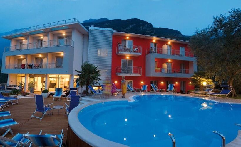 ホテル Campagnola