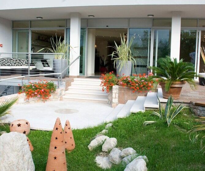 ホテル Campagnola