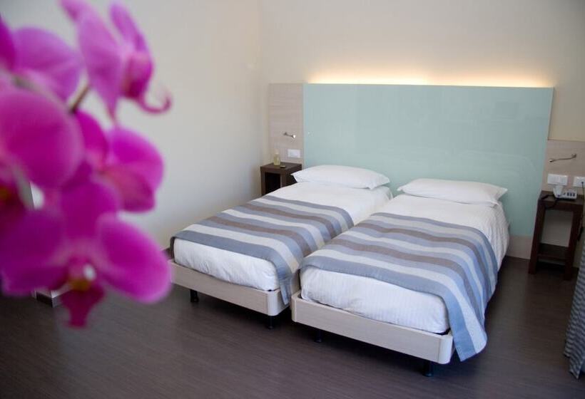 ホテル Campagnola