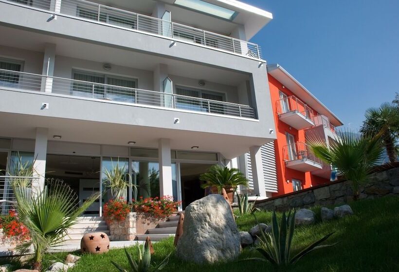 ホテル Campagnola