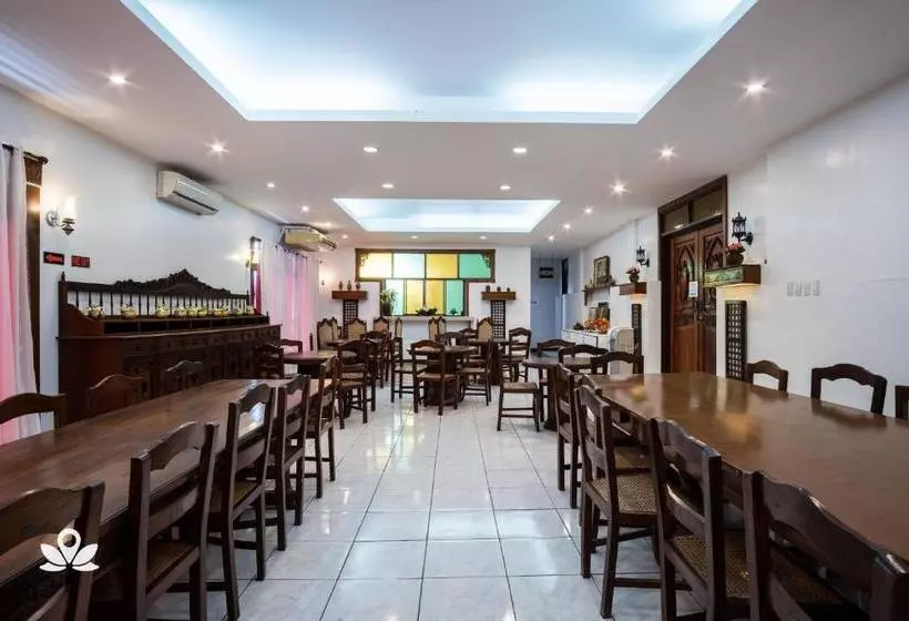 هتل Cordillera Inn