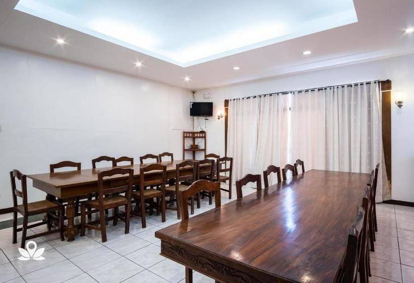 בית מלון כפרי Cordillera Inn