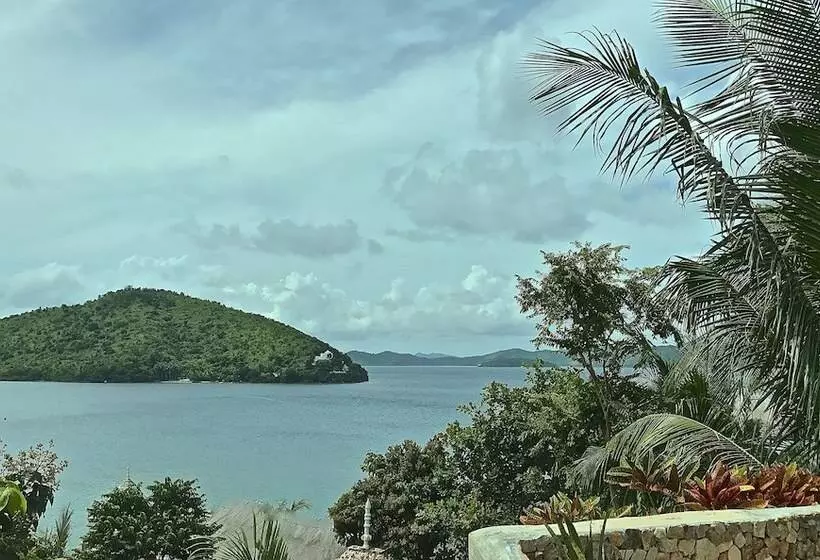 Hotelli Stunning Luxury 1br Villa Suite With Amazing Bay & Ocean Views