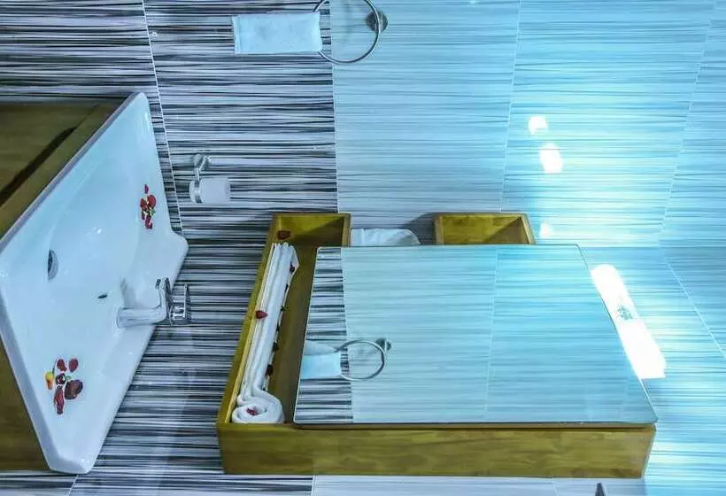 Guzara Hotel Addis