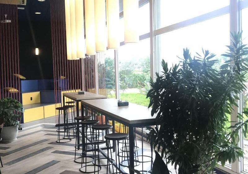 Hotel Ibis Budget Tambore