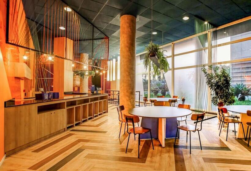 Hotel Ibis Budget Tambore