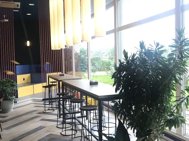 Hotel Ibis Budget Tambore