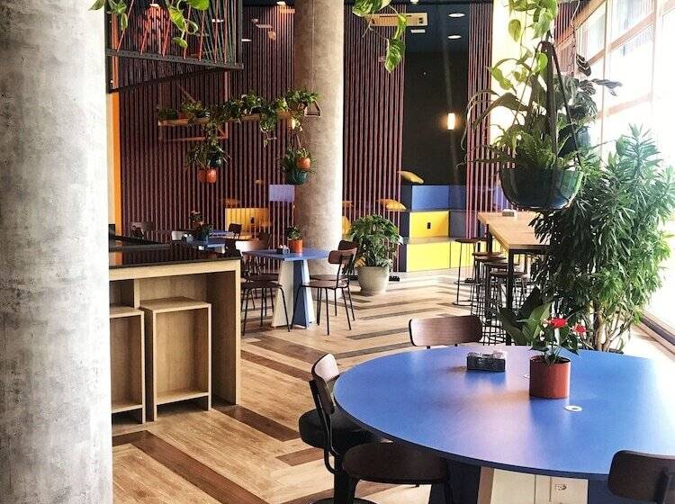 Hotel Ibis Budget Tambore