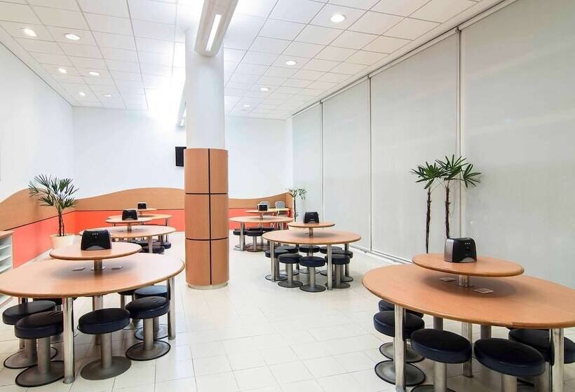 Hotel Ibis Budget Tambore