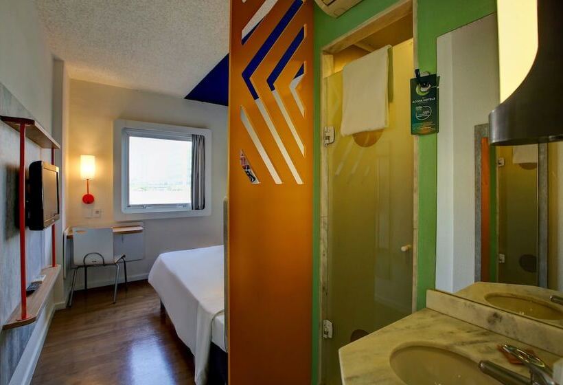 Hotel Ibis Budget Tambore