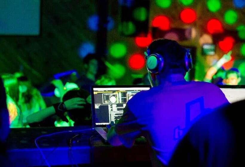 Отель Wilderness Tours Rafting Resort