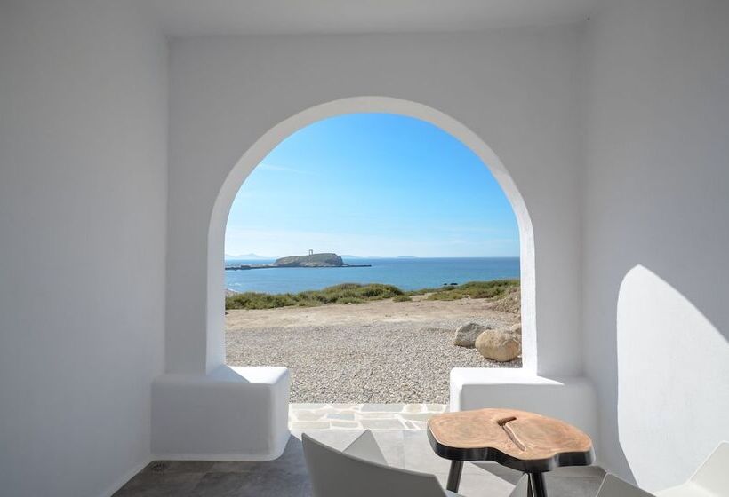 פנסיון Cyano Suites