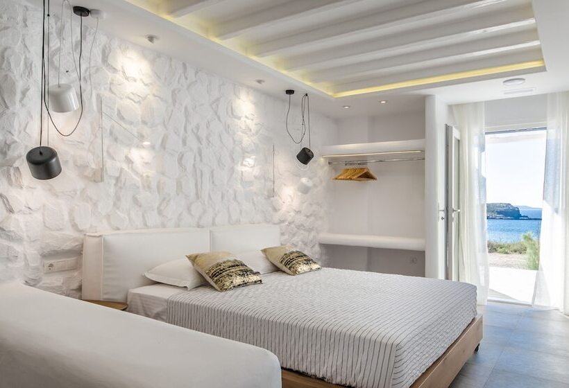 פנסיון Cyano Suites