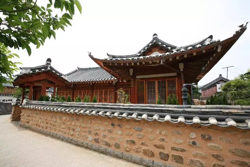 Majatalo Gaeunchae 2