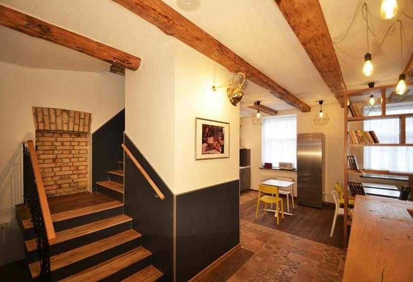 پانسیون Rentida Guesthouse